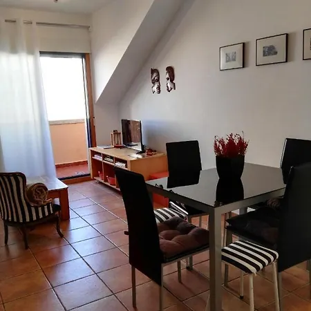 Aticos Con Terraza Vistas Urbanos 100 Playa