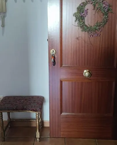 Aticos Con Terraza Vistas Urbanos 100 Playa Apartment *