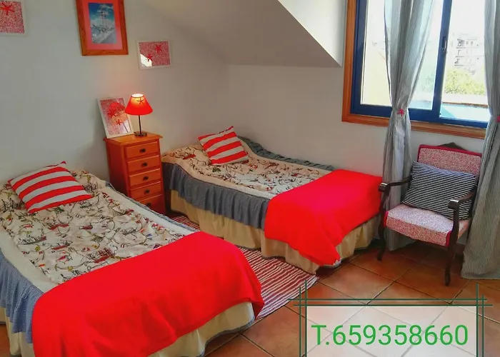 Aticos Con Terraza Vistas Urbanos 100 Playa *